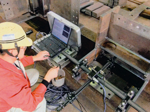 自動超音波検査の様子