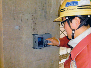 コンクリートレーダー検査の様子